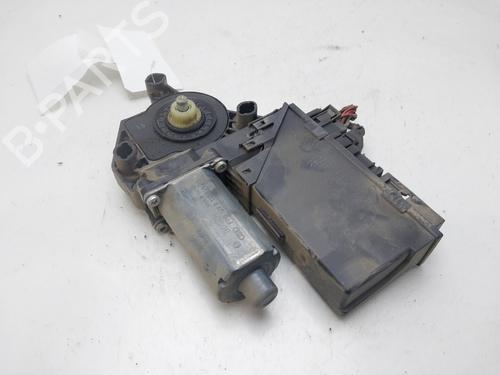 Rudehejsemotor bagstkærm højre AUDI A4 B7 Avant (8ED) 2.0 TDI 16V | BP16311964E22 