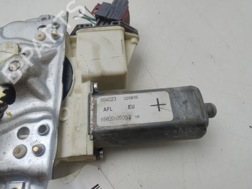 Vindusheismekanisme venstre foran TOYOTA AVENSIS Saloon (_T25_) 2.0 D-4D (CDT250_, CDT250R) | BP29156700C22