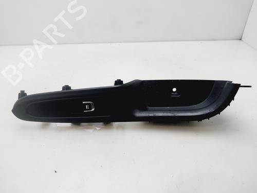 Used Right front window switch KIA CARENS IV 1.6 GDi (135 hp) 30597589