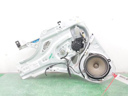 Used Rear left window mechanism KIA SPORTAGE II (JE_, KM_) [2004-2011]  12410187