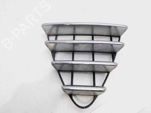 Grille ALFA ROMEO 147 (937_) 1.9 JTD (937.AXF1A, 937.BXF1A) 156074729 |