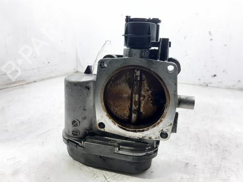 Used Throttle body MERCEDES-BENZ C-CLASS (W202) C 240 (202.026) (170 hp) 9751975