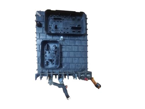 Fuse box AUDI A3 (8P1) 2.0 TDI 16V | BP35897656E1 - Image 2
