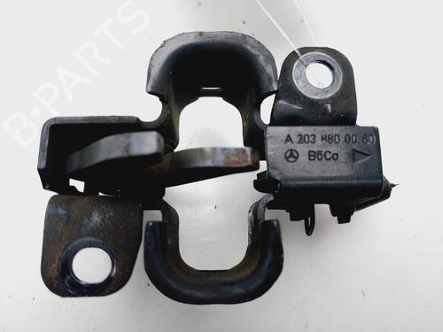 Used Hood lock MERCEDES-BENZ C-CLASS Coupe (CL203) C 220 CDI (203.708) (150 hp) 32014394