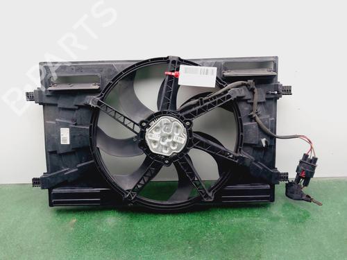 Used Radiator fan SKODA OCTAVIA III Combi (5E5, 5E6) [2012-2020]  31589137
