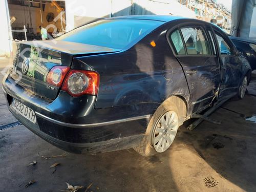 Left mirror VW PASSAT B6 (3C2) 2.0 TDI | BP11040222C26 