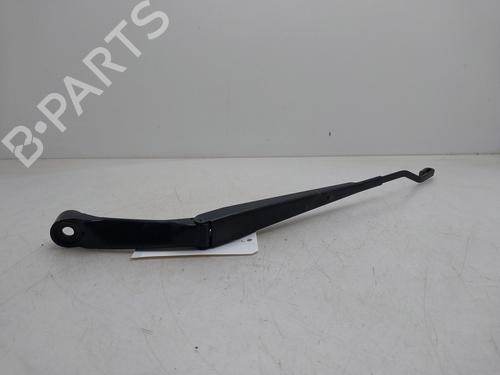Used Front windshield wiper arm Front windshield wiper arm 38284468 38284468