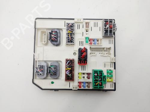 Used Fuse box RENAULT MEGANE III Hatchback (BZ0/1_, B3_) 1.2 TCe (BZ2B, BZ11) (116 hp) 29124636