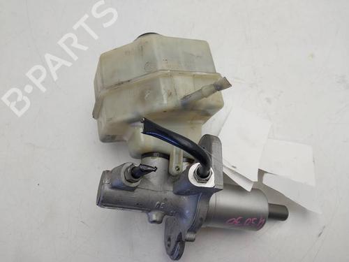 Brake master cylinder BMW X3 (E83) 3.0 d | BP39139467M77 - Image 2