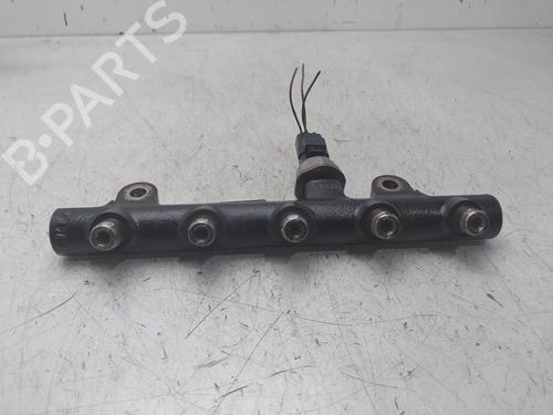 Used Injection rail PEUGEOT 407 SW (6E_, 6D_) [2004-2011]  31708862