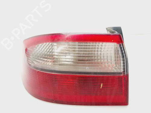 Used Left taillight RENAULT LAGUNA II (BG0/1_) 2.2 dCi (BG0F) (150 hp) 26882668