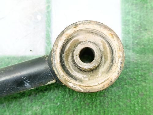 Right rear suspension arm KIA SORENTO I (JC)  | BP29392618M15 