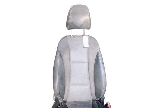 Right front seat HYUNDAI i30 (GD)  | BP31611135C16 