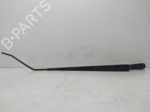 Used Front windshield wiper arm Front windshield wiper arm 37010993 37010993