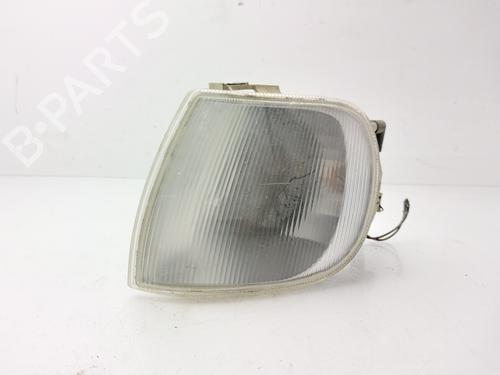 Blinklys fortil venstre VW POLO III (6N1) 60 1.4 (60 hp) 31155841