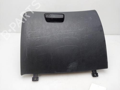 Handskerum MITSUBISHI CARISMA (DA_) 1.9 DI-D (DA5A) (115 hp) 17561048