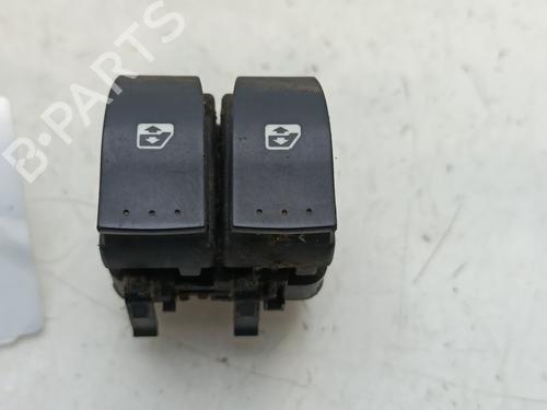 Used Left front window switch Left front window switch RENAULT MEGANE II (BM0/1_, CM0/1_) [2001-2012] 33620096 33620096