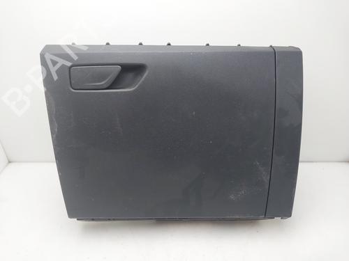 glove-box-skoda-scala-nw1-2019-33652679 main image