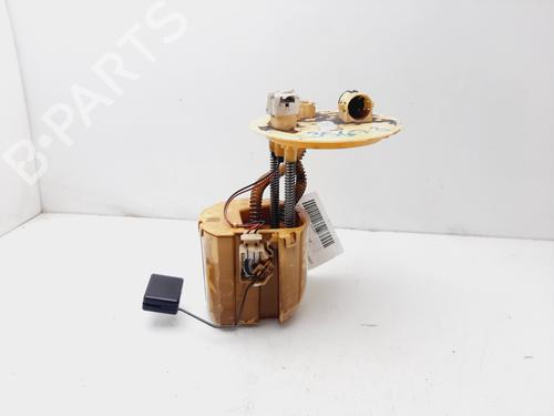 Used Fuel pump TOYOTA AURIS (_E15_) [2006-2012]  21597152