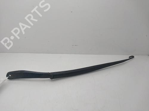 Used Front windshield wiper arm FIAT ULYSSE (179_) 2.0 JTD (109 hp) 32012432