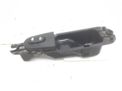 Used Right rear window switch Right rear window switch JAGUAR S-TYPE II (X200) 4.2 V8 (298 hp) 8619372 8619372