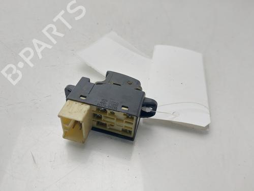 Used Right front window switch HYUNDAI TERRACAN (HP) 2.9 CRDi 4WD (150 hp) 31850301