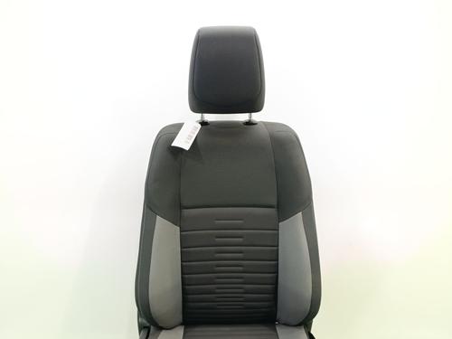 Right front seat TOYOTA AURIS Estate (_E18_) 1.8 Hybrid (ZWE186_, ZWE186R, ZWE186H) | BP31584679C16 