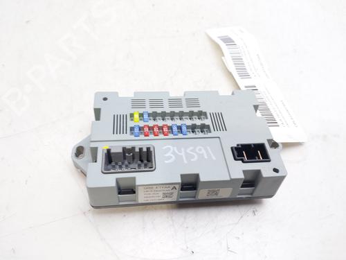 Used Fuse box LAND ROVER DISCOVERY SPORT (L550) 2.0 D 4x4 (180 hp) 18091177