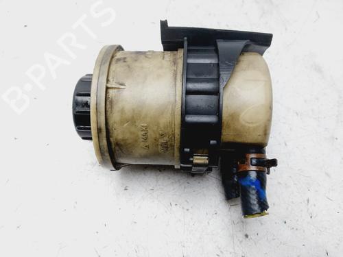 Used Power steering reservoir RENAULT MEGANE I Classic (LA0/1_) 1.9 dTi (LA08, LA0N, LA0K) (98 hp) 29137813