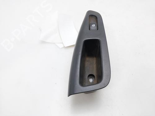 Used Right rear window switch DAEWOO NUBIRA (J100) 1.6 16V (106 hp) 19035840