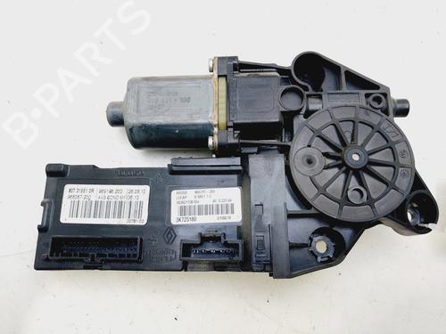Portierruitmotor linksvoor RENAULT MEGANE III Grandtour (KZ0/1) [2008-2016]  29398946