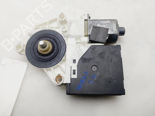 right-front-window-motor-audi-a3-8p1-2003-2004-2005-2006-2007-2008-2009-2010-2011-2012-2013-32228034 main image