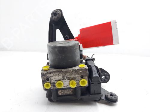 Used ABS pump RENAULT SCÉNIC II (JM0/1_) 1.5 dCi (JM0F) (82 hp) 17901270