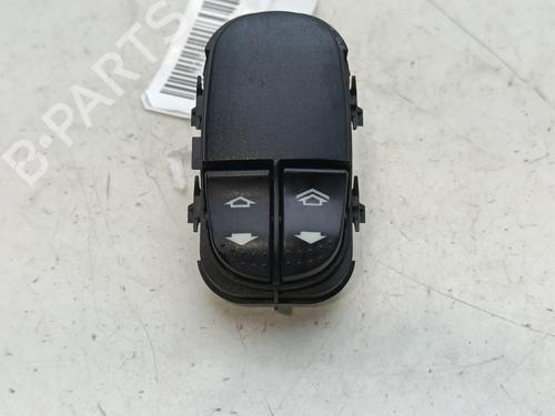 Used Left front window switch Left front window switch FORD FOCUS I (DAW, DBW) 1.6 16V (100 hp) 33207894 33207894