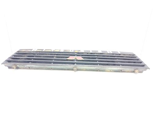 Grille MITSUBISHI PAJERO I (L04_G, L14_G) 2.5 TD (L044G, L049G) | BP13372976C40 