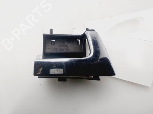 Højre bagtil invendig håndtag VW POLO (6N2) [1999-2001]  32009040