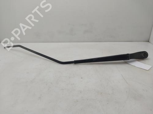 Used Front windshield wiper arm Front windshield wiper arm 37234064 37234064