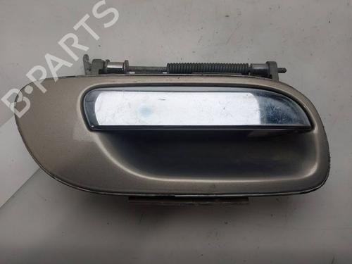 Højre bagtil udvendigt håndtag Højre bagtil udvendigt håndtag VOLVO S80 I (184) D5 (163 hp) 39691232 39691232