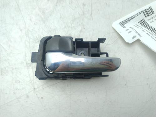 Used Front left interior door handle NISSAN X-TRAIL I (T30) [2001-2013]  29393611