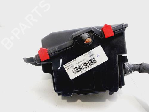 Fuse box PEUGEOT 3008 II SUV (MC_, MR_, MJ_, M4_) 1.5 BlueHDi 130 | BP26127942E1 