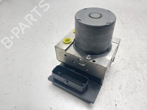 Used ABS pump AUDI A4 B8 Avant (8K5) S4 quattro (333 hp) 30124071