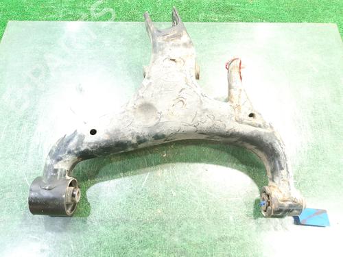 Left rear suspension arm LAND ROVER DISCOVERY III (L319) 2.7 TD 4x4 | BP9417784M14 