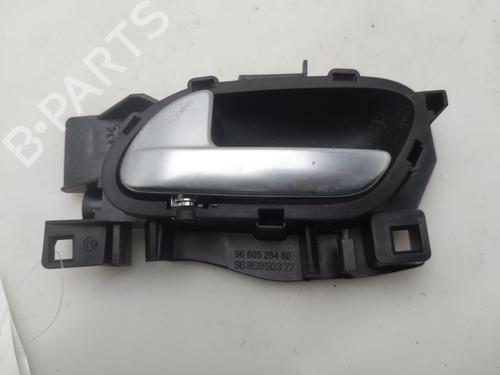 Used Rear left interior door handle Rear left interior door handle 37438122 37438122
