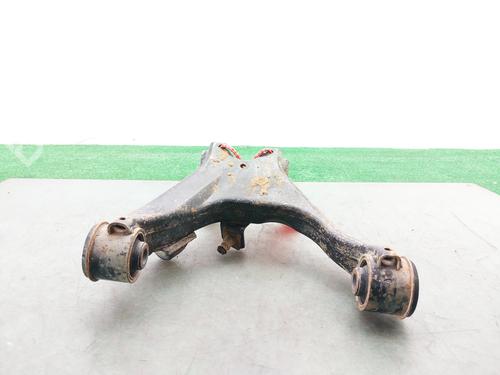 Left front suspension arm MITSUBISHI L200 / TRITON (KA_T, KB_T) 2.5 DI-D 4WD (KB4T) | BP21586115M12 