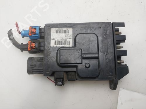 fuse-box-renault-megane-iii-hatchback-bz01_-b3_-2008-37416571 main image