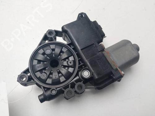 Rudehejsemotor bagstkærm højre Rudehejsemotor bagstkærm højre 39558911 39558911