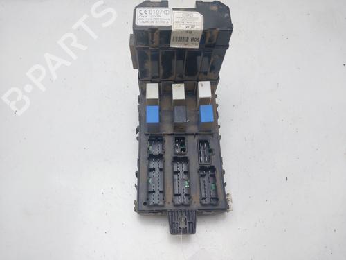 Used Fuse box HYUNDAI SANTA FÉ I (SM) 2.0 CRDi 4x4 (113 hp) 16646604