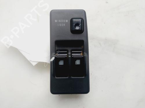 Used Left front window switch Left front window switch MITSUBISHI PAJERO II (V3_W, V2_W, V4_W, V5_W) 2.8 TD (V46W, V26W) (125 hp) 32991591 32991591