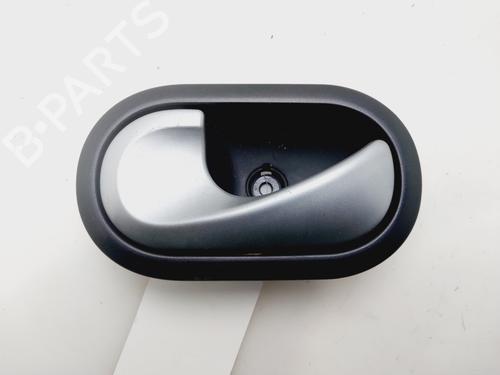 Used Front left interior door handle RENAULT CLIO III (BR0/1, CR0/1) [2005-2014]  30655901