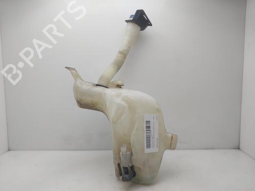 Used Windscreen washer tank Windscreen washer tank 37026521 37026521